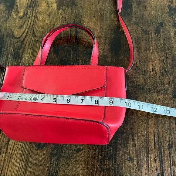 Target Red Cross body purse - Picture 11 of 12
